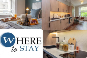Stylish 2bed apartment underneath Edinburgh castle